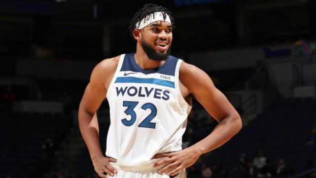 那不勒斯的 那不勒斯的